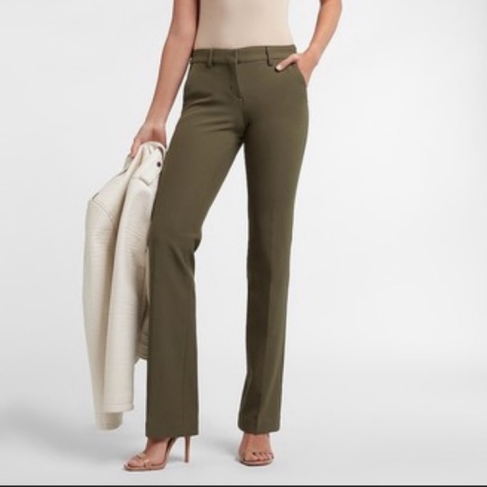 EUC. Express Editor Dress Trouser Pant. Army Olive Green
Color. Size 8 Short.